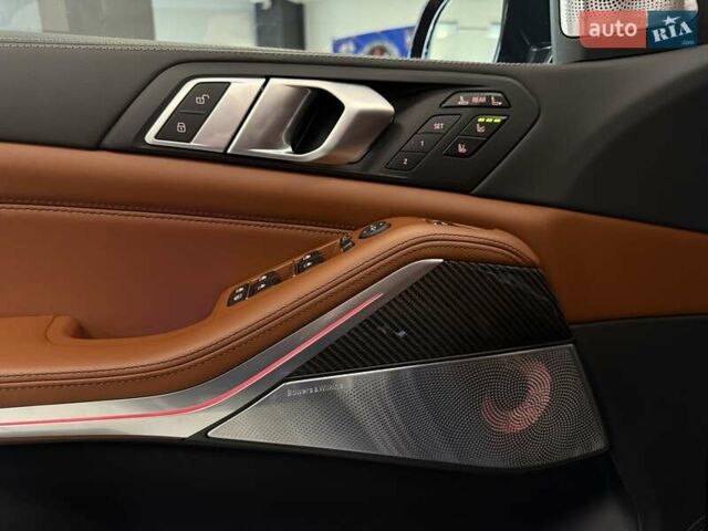 Серый БМВ X7, объемом двигателя 4.39 л и пробегом 1 тыс. км за 189900 $, фото 60 на Automoto.ua