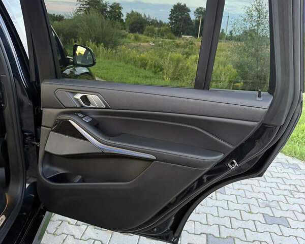 Синий БМВ X7, объемом двигателя 4.39 л и пробегом 78 тыс. км за 69900 $, фото 27 на Automoto.ua