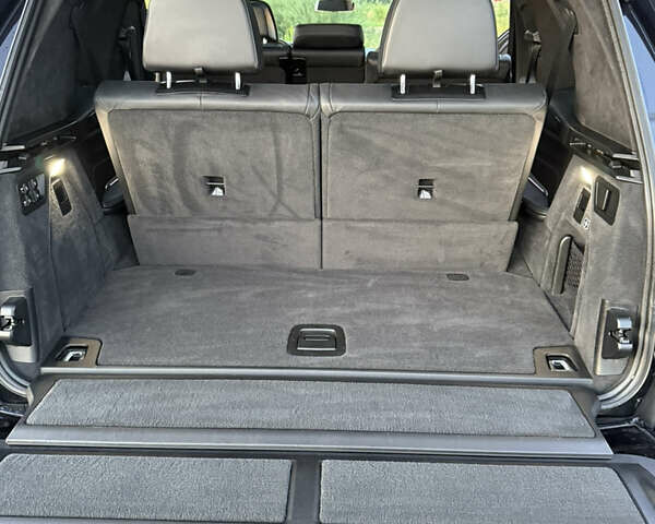 Синий БМВ X7, объемом двигателя 4.39 л и пробегом 78 тыс. км за 69900 $, фото 51 на Automoto.ua