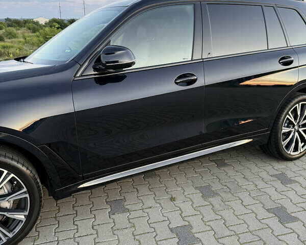 Синий БМВ X7, объемом двигателя 4.39 л и пробегом 78 тыс. км за 69900 $, фото 4 на Automoto.ua