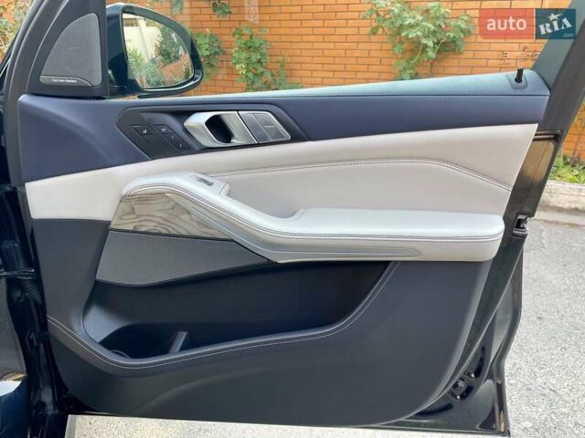 Синій БМВ X7, об'ємом двигуна 2.99 л та пробігом 106 тис. км за 73900 $, фото 32 на Automoto.ua