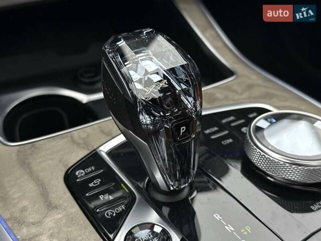 Синий БМВ X7, объемом двигателя 3 л и пробегом 61 тыс. км за 59000 $, фото 36 на Automoto.ua