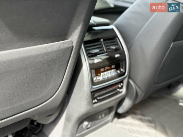 Синий БМВ X7, объемом двигателя 2.99 л и пробегом 186 тыс. км за 63900 $, фото 39 на Automoto.ua