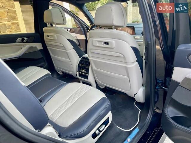 Синій БМВ X7, об'ємом двигуна 2.99 л та пробігом 106 тис. км за 73900 $, фото 28 на Automoto.ua