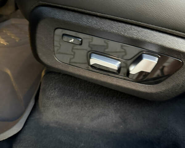 Синий БМВ X7, объемом двигателя 4.39 л и пробегом 78 тыс. км за 69900 $, фото 49 на Automoto.ua