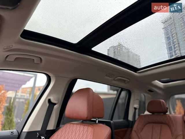 Синий БМВ X7, объемом двигателя 3 л и пробегом 61 тыс. км за 59000 $, фото 26 на Automoto.ua