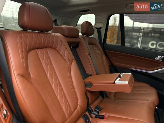 Синий БМВ X7, объемом двигателя 3 л и пробегом 61 тыс. км за 59000 $, фото 52 на Automoto.ua