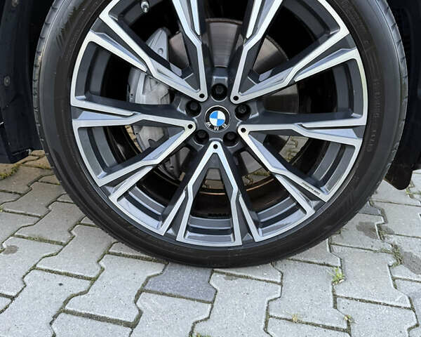 Синий БМВ X7, объемом двигателя 4.39 л и пробегом 78 тыс. км за 69900 $, фото 22 на Automoto.ua