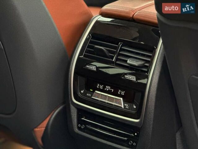 Синий БМВ X7, объемом двигателя 3 л и пробегом 61 тыс. км за 59000 $, фото 55 на Automoto.ua