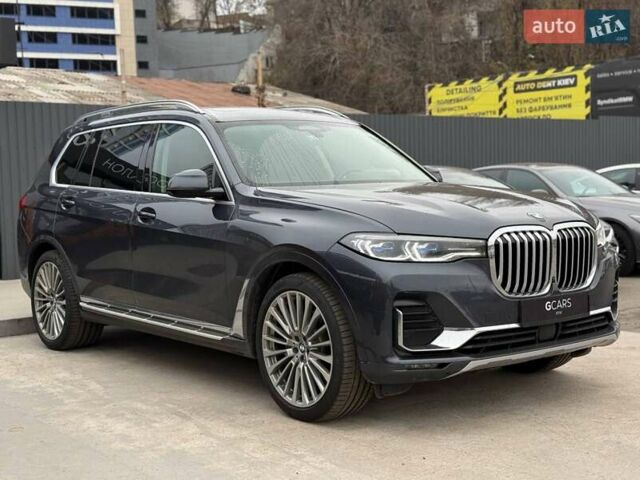Синий БМВ X7, объемом двигателя 3 л и пробегом 61 тыс. км за 59000 $, фото 2 на Automoto.ua