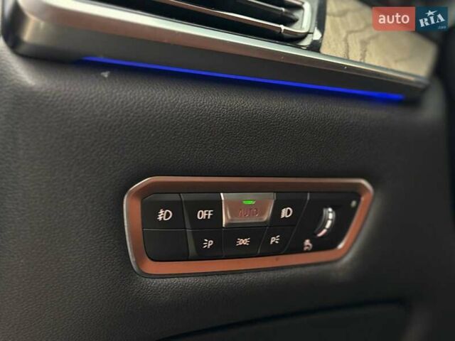 Синий БМВ X7, объемом двигателя 3 л и пробегом 61 тыс. км за 59000 $, фото 33 на Automoto.ua