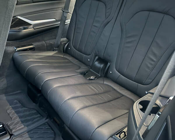 Синий БМВ X7, объемом двигателя 4.39 л и пробегом 78 тыс. км за 69900 $, фото 50 на Automoto.ua