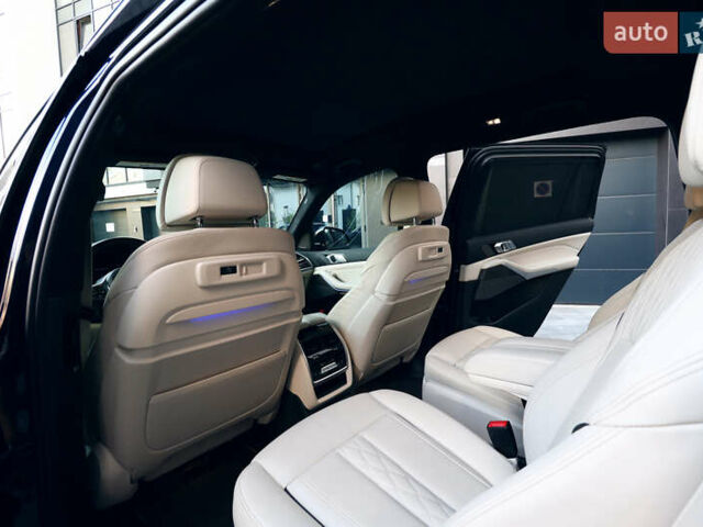 Синий БМВ X7, объемом двигателя 4.4 л и пробегом 85 тыс. км за 78000 $, фото 26 на Automoto.ua