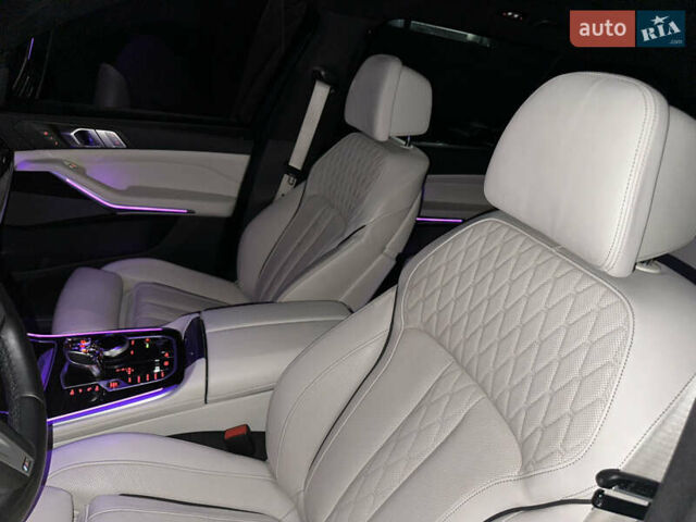 Синий БМВ X7, объемом двигателя 2.99 л и пробегом 126 тыс. км за 67700 $, фото 43 на Automoto.ua