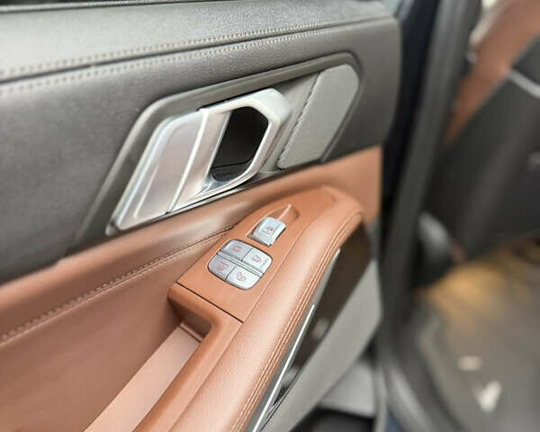 Синий БМВ X7, объемом двигателя 4.4 л и пробегом 121 тыс. км за 79000 $, фото 17 на Automoto.ua