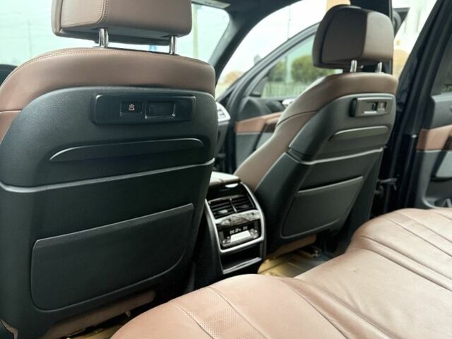 Синий БМВ X7, объемом двигателя 4.4 л и пробегом 123 тыс. км за 75000 $, фото 6 на Automoto.ua