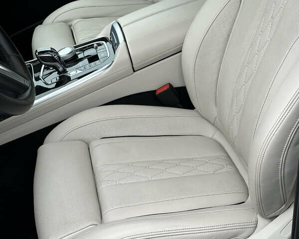 Синий БМВ X7, объемом двигателя 3 л и пробегом 79 тыс. км за 72900 $, фото 6 на Automoto.ua