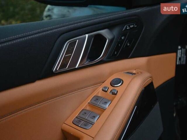 Синий БМВ X7, объемом двигателя 4.4 л и пробегом 74 тыс. км за 88000 $, фото 34 на Automoto.ua