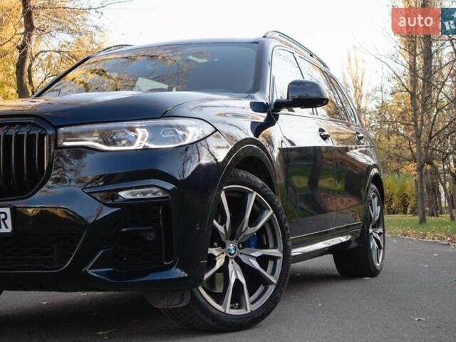 Синий БМВ X7, объемом двигателя 4.4 л и пробегом 74 тыс. км за 88000 $, фото 3 на Automoto.ua