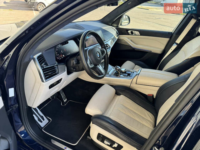 Синий БМВ X7, объемом двигателя 4.4 л и пробегом 100 тыс. км за 64900 $, фото 17 на Automoto.ua
