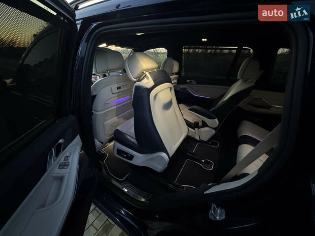 Синий БМВ X7, объемом двигателя 4.4 л и пробегом 100 тыс. км за 64900 $, фото 47 на Automoto.ua