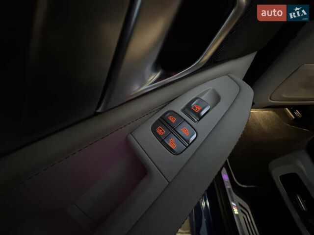 Синий БМВ X7, объемом двигателя 4.4 л и пробегом 100 тыс. км за 64900 $, фото 39 на Automoto.ua