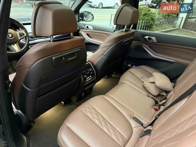 Синій БМВ X7, об'ємом двигуна 4.4 л та пробігом 47 тис. км за 92900 $, фото 44 на Automoto.ua