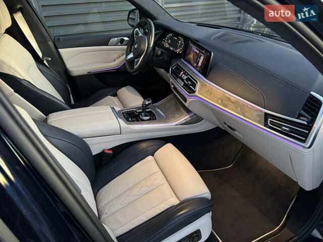 Синий БМВ X7, объемом двигателя 4.4 л и пробегом 100 тыс. км за 64900 $, фото 44 на Automoto.ua