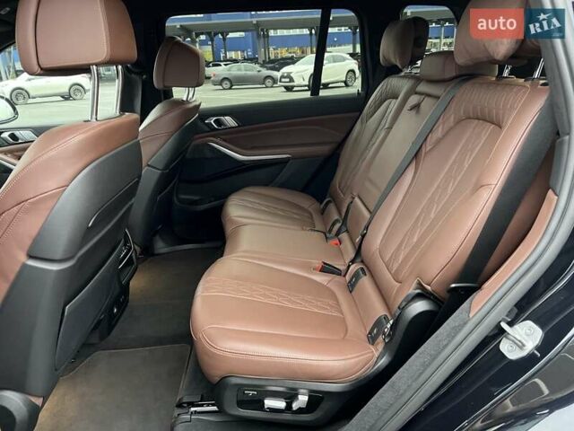 Синий БМВ X7, объемом двигателя 3 л и пробегом 148 тыс. км за 75000 $, фото 16 на Automoto.ua