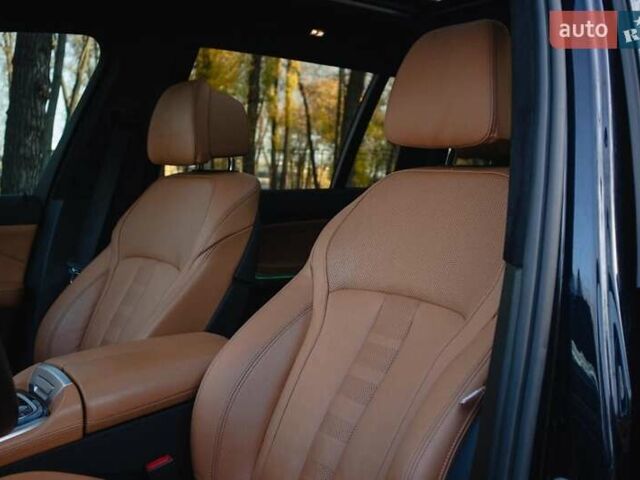 Синий БМВ X7, объемом двигателя 4.4 л и пробегом 74 тыс. км за 88000 $, фото 23 на Automoto.ua