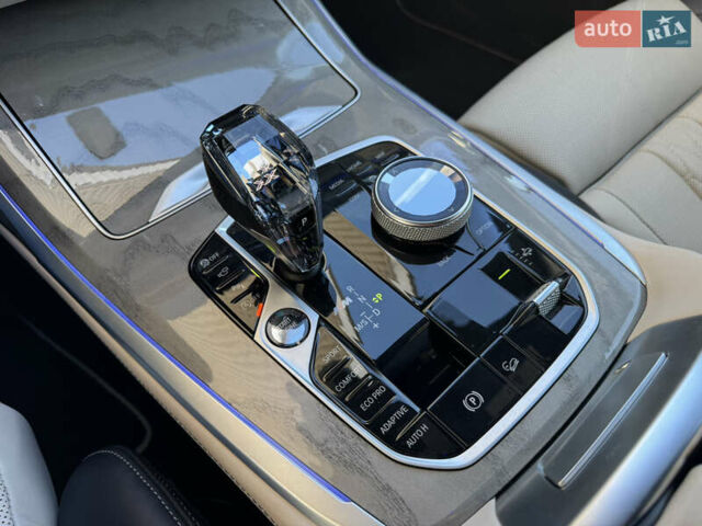 Синий БМВ X7, объемом двигателя 4.4 л и пробегом 100 тыс. км за 64900 $, фото 30 на Automoto.ua