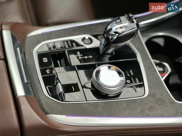 Синий БМВ X7, объемом двигателя 3 л и пробегом 148 тыс. км за 75000 $, фото 33 на Automoto.ua