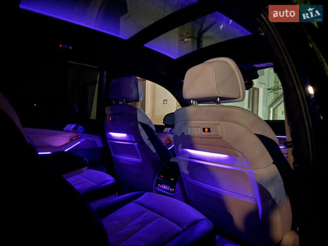 Синий БМВ X7, объемом двигателя 4.4 л и пробегом 100 тыс. км за 64900 $, фото 80 на Automoto.ua