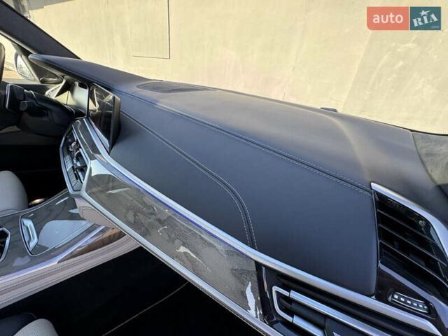 Синий БМВ X7, объемом двигателя 4.4 л и пробегом 100 тыс. км за 64900 $, фото 25 на Automoto.ua