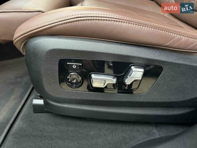 Синій БМВ X7, об'ємом двигуна 4.4 л та пробігом 47 тис. км за 92900 $, фото 20 на Automoto.ua