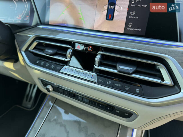 Синий БМВ X7, объемом двигателя 4.4 л и пробегом 100 тыс. км за 64900 $, фото 26 на Automoto.ua