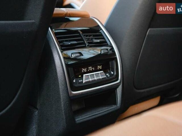 Синий БМВ X7, объемом двигателя 4.4 л и пробегом 74 тыс. км за 88000 $, фото 49 на Automoto.ua