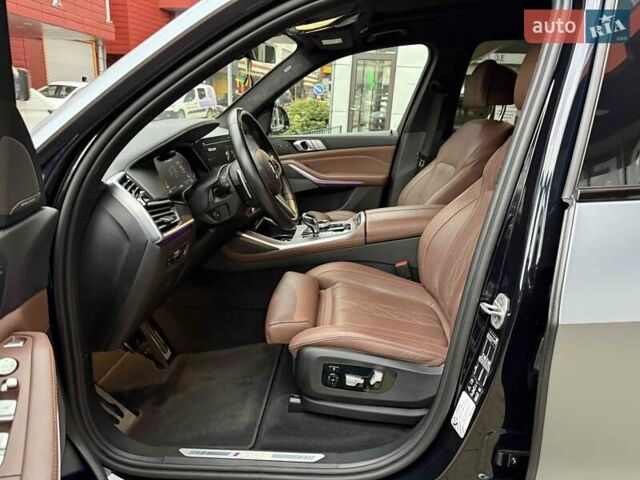 Синій БМВ X7, об'ємом двигуна 4.4 л та пробігом 47 тис. км за 92900 $, фото 19 на Automoto.ua