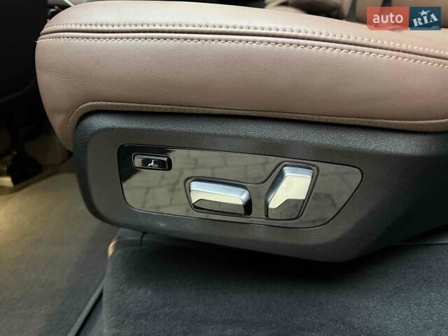 Синій БМВ X7, об'ємом двигуна 4.4 л та пробігом 47 тис. км за 92900 $, фото 43 на Automoto.ua