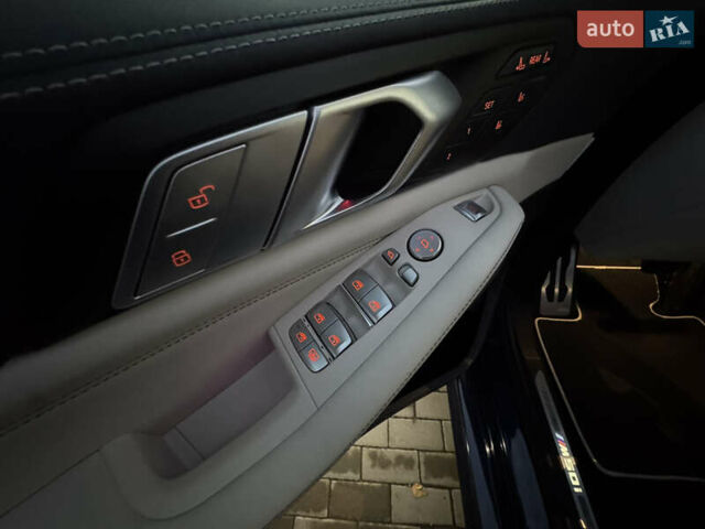 Синий БМВ X7, объемом двигателя 4.4 л и пробегом 100 тыс. км за 64900 $, фото 38 на Automoto.ua