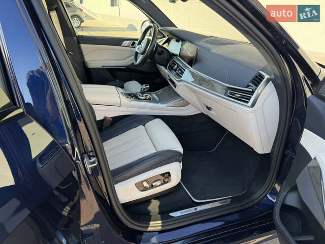 Синий БМВ X7, объемом двигателя 4.4 л и пробегом 100 тыс. км за 64900 $, фото 24 на Automoto.ua