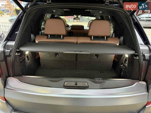 Синій БМВ X7, об'ємом двигуна 4.4 л та пробігом 47 тис. км за 92900 $, фото 50 на Automoto.ua