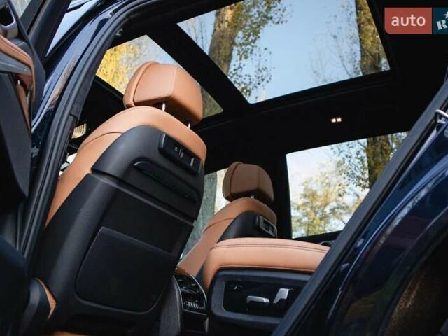 Синий БМВ X7, объемом двигателя 4.4 л и пробегом 74 тыс. км за 88000 $, фото 27 на Automoto.ua