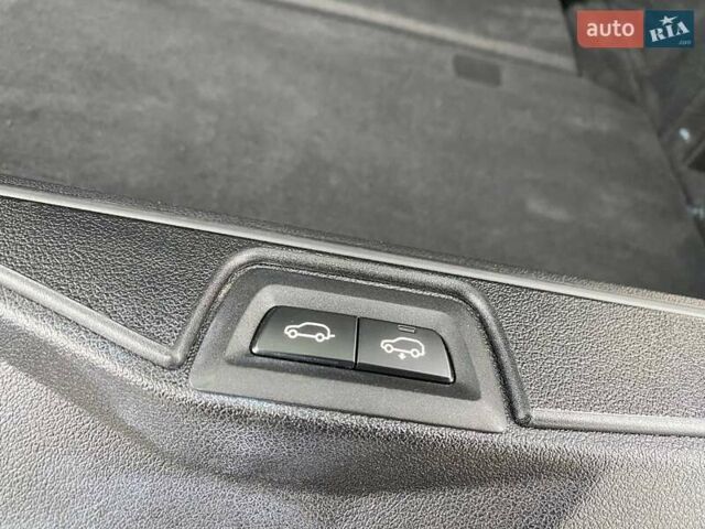 Синий БМВ X7, объемом двигателя 4.39 л и пробегом 39 тыс. км за 78900 $, фото 17 на Automoto.ua