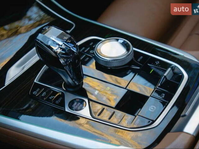 Синий БМВ X7, объемом двигателя 4.4 л и пробегом 74 тыс. км за 76500 $, фото 33 на Automoto.ua