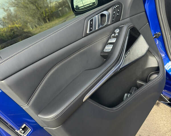 Синий БМВ X7, объемом двигателя 4.39 л и пробегом 25 тыс. км за 140000 $, фото 11 на Automoto.ua