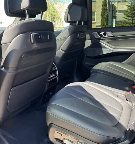 Синий БМВ X7, объемом двигателя 4.39 л и пробегом 56 тыс. км за 82999 $, фото 58 на Automoto.ua