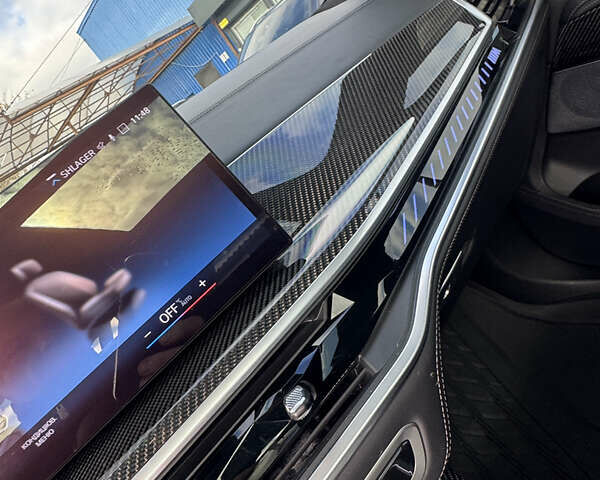 Синий БМВ X7, объемом двигателя 4.39 л и пробегом 25 тыс. км за 140000 $, фото 25 на Automoto.ua