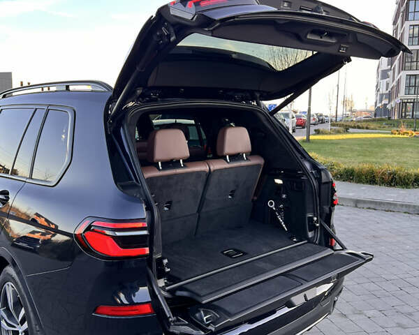 Синій БМВ X7, об'ємом двигуна 2.99 л та пробігом 10 тис. км за 122999 $, фото 12 на Automoto.ua