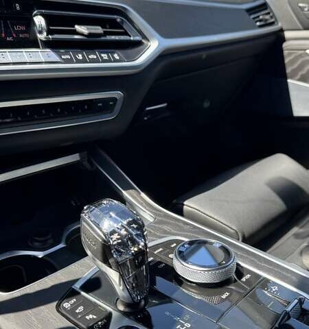 Синий БМВ X7, объемом двигателя 4.39 л и пробегом 56 тыс. км за 82999 $, фото 44 на Automoto.ua